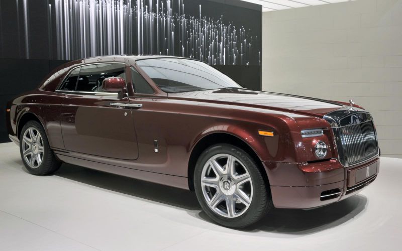 2014-rolls-royce-phantom-coupe-10